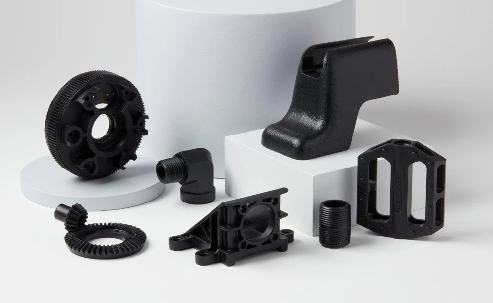 Piezas impresas en 3D resistentes y duraderas con Resina de poliuretano PU Rigid Resin de Formlabs